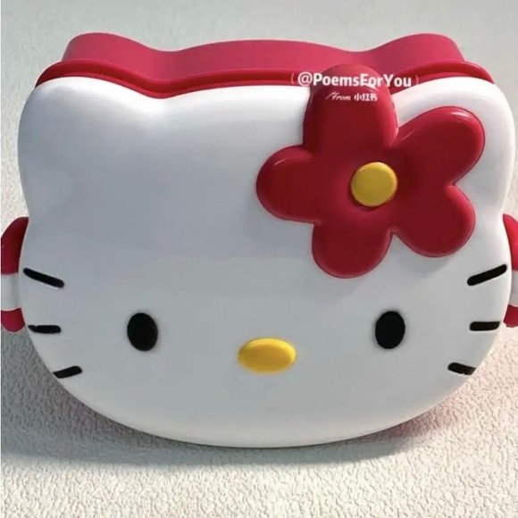 Hello Kitty Bento box , comes with spork (half spoon half fork) - Picture 2 of 6
